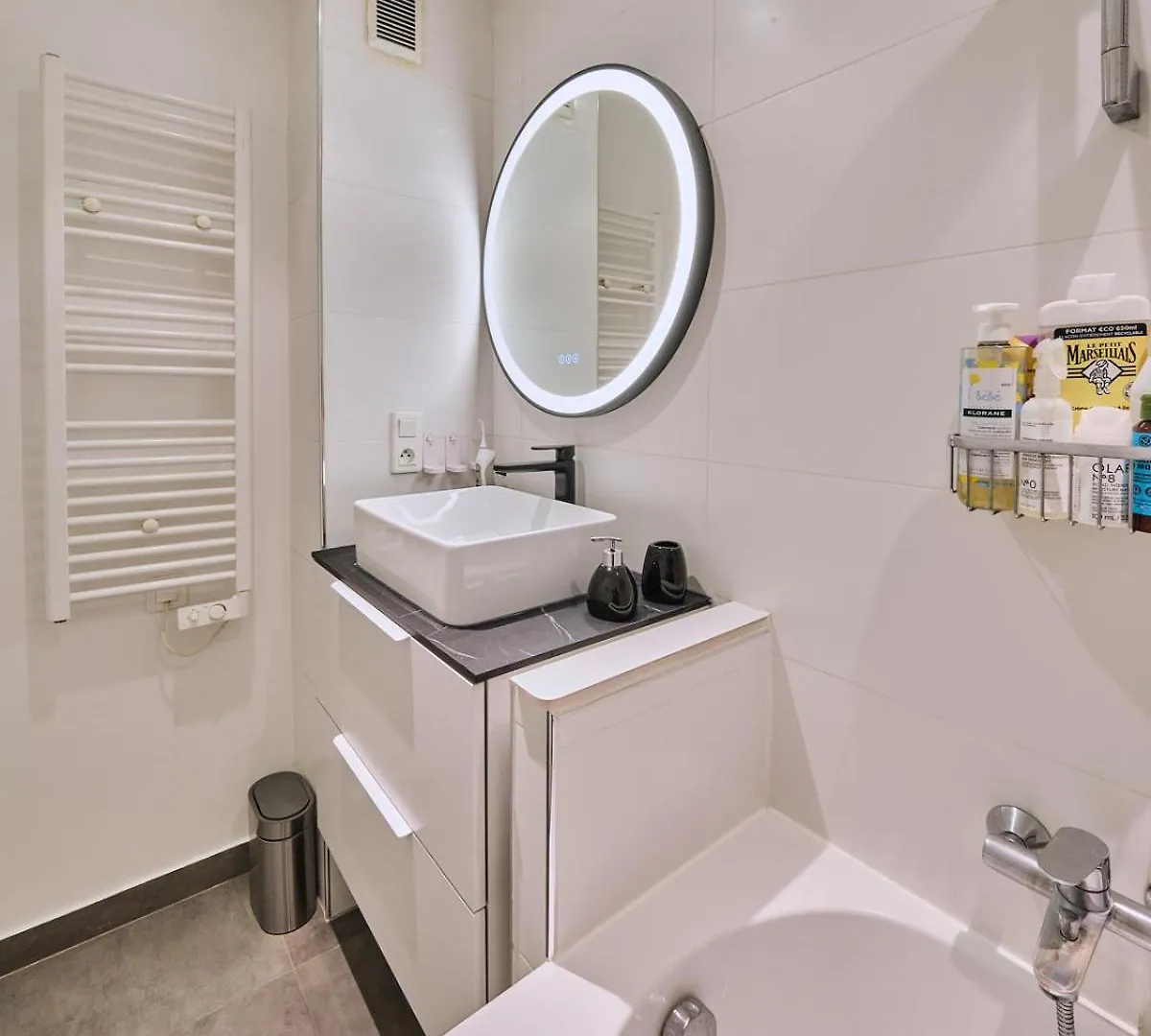 Appartement Parisien Au Coeur De Montparnasse Apartment Paris