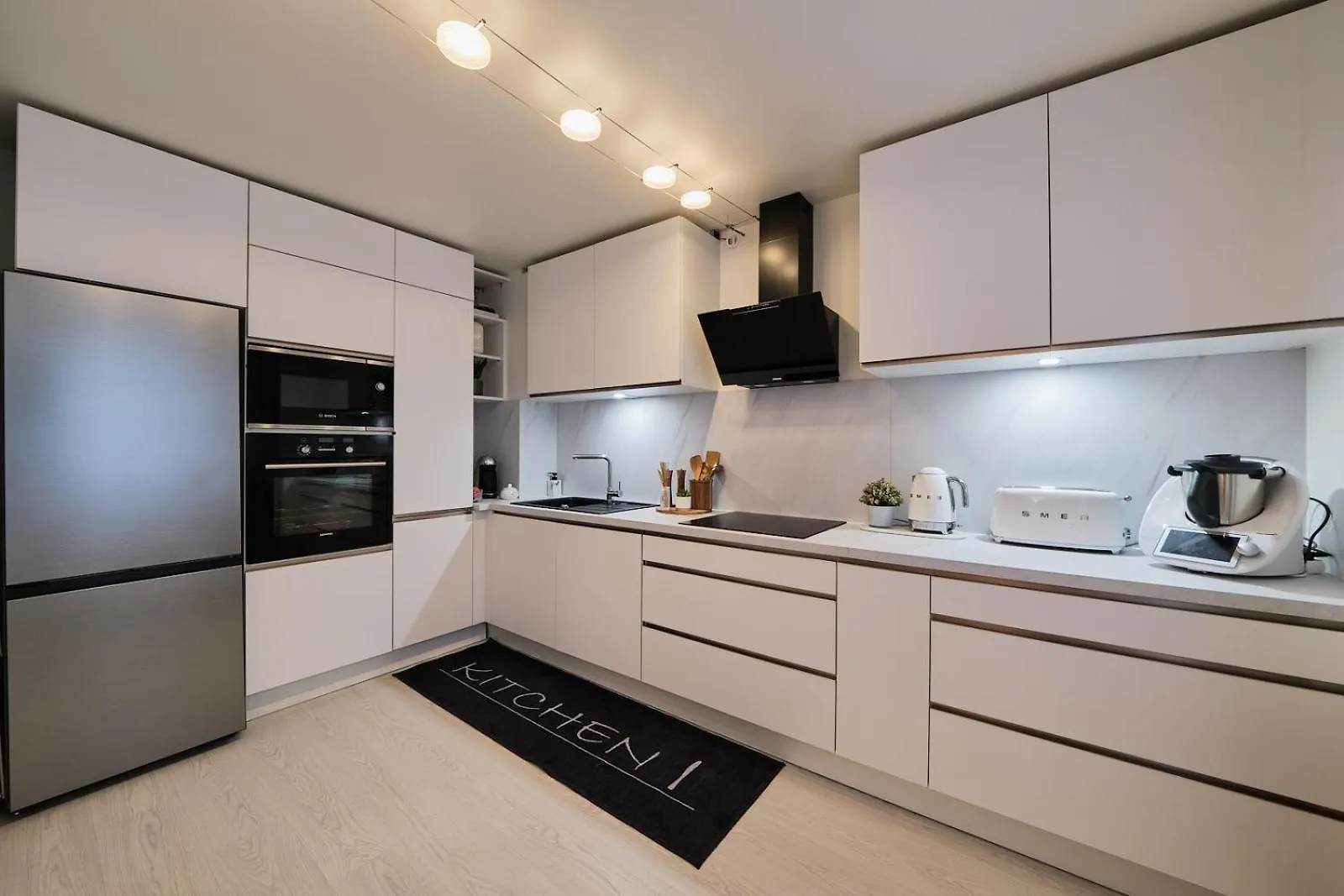 Appartement Parisien Au Coeur De Montparnasse
